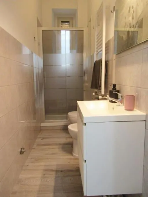 An Italian Story / Entire Apartment Rom 0*,  Italien