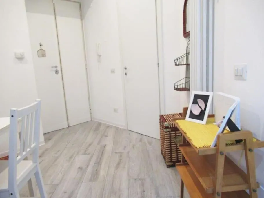 An Italian Story / Entire Apartment Rom